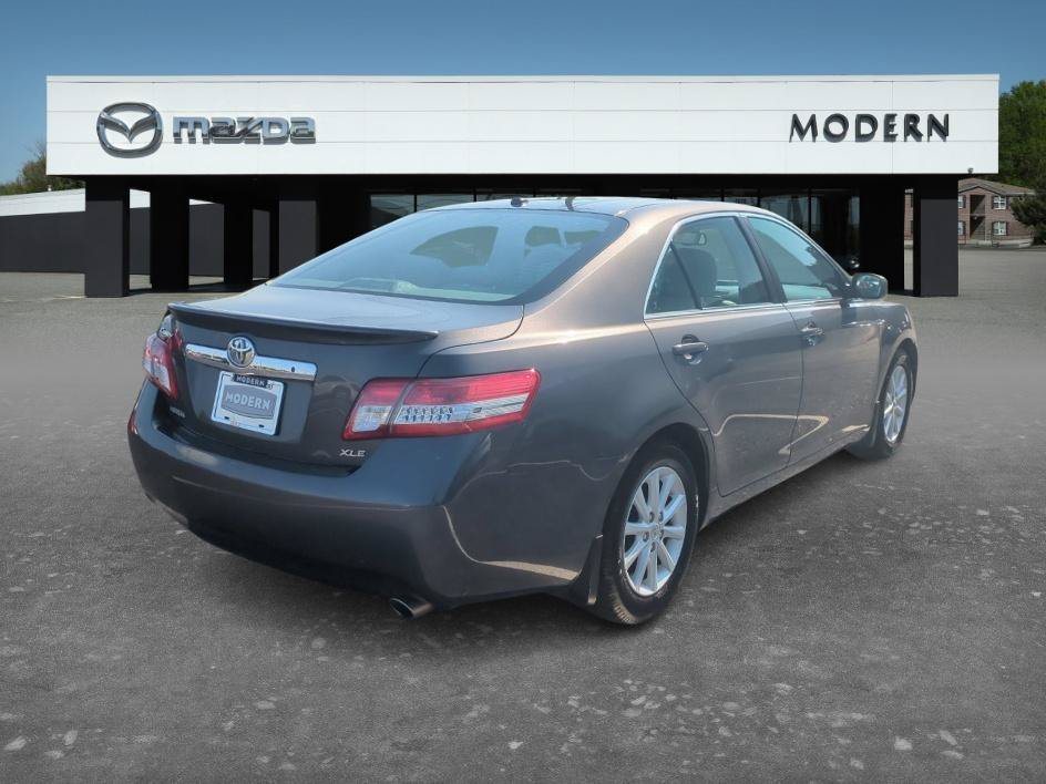 Used 2010 Magnetic Gray Metallic Toyota XLE image 5