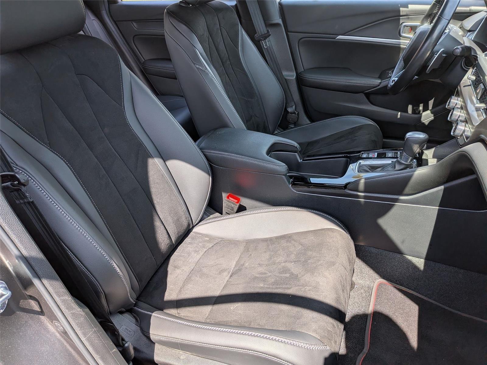 Used 2024 Liquid Carbon Metallic Acura w/Tech w/A-SPEC image 37