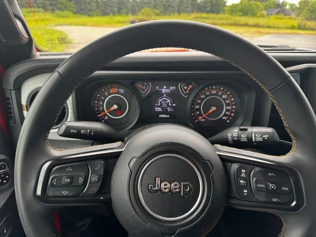Used 2024 Red Jeep Sport S image 22