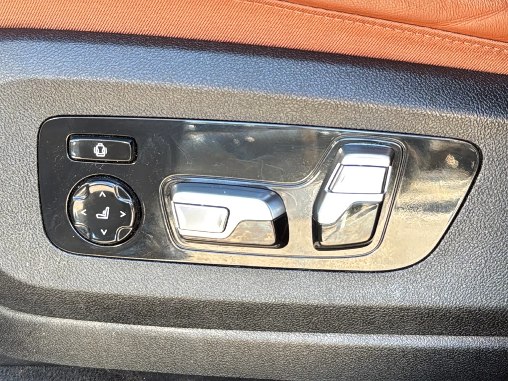 Certified Used 2022 Black BMW M50i image 15