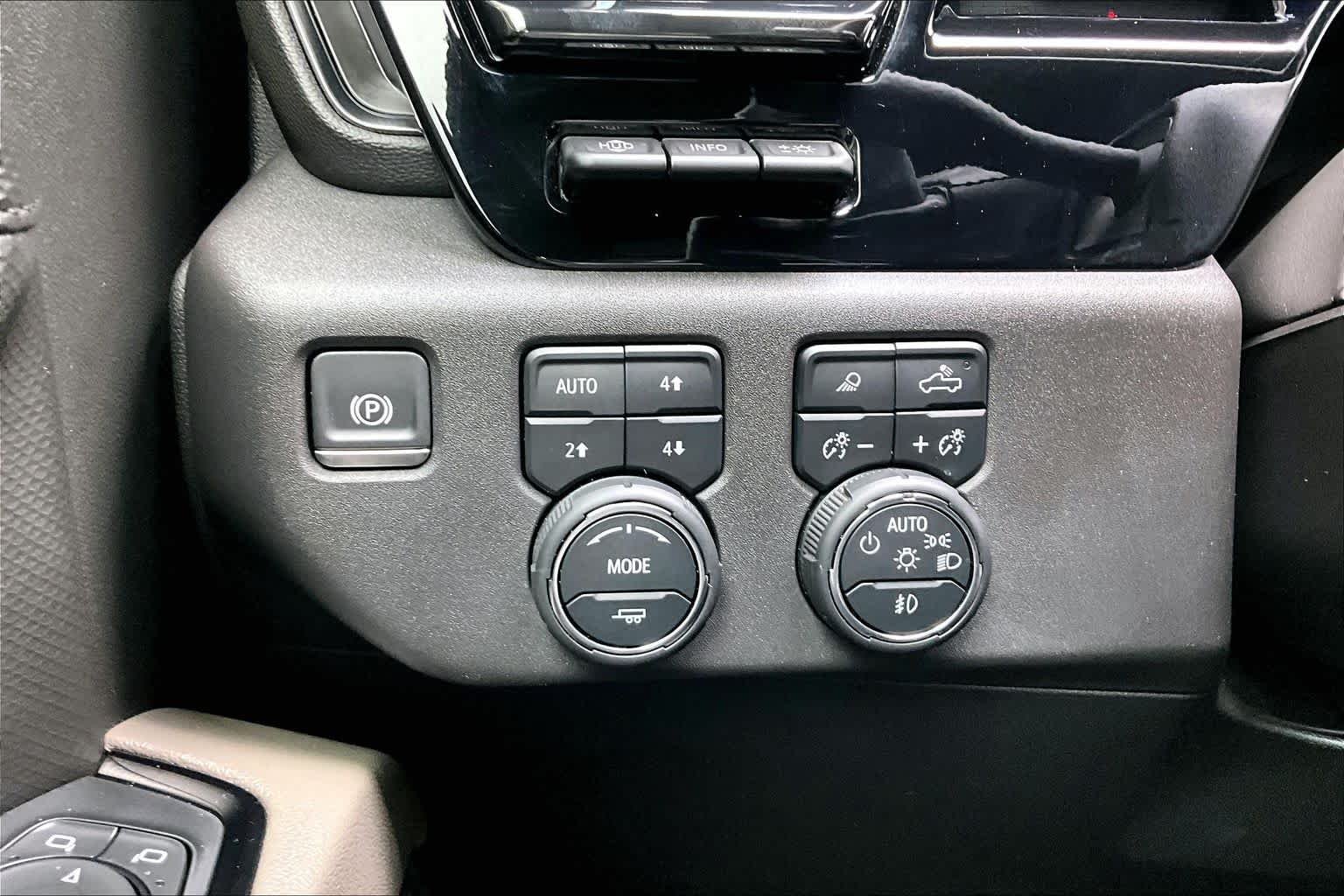 Used 2024 Black Chevrolet ZR2 image 34