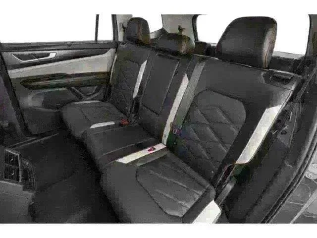 New 2026 Opal White Pearl Volkswagen 2.0T Peak Edition image 10