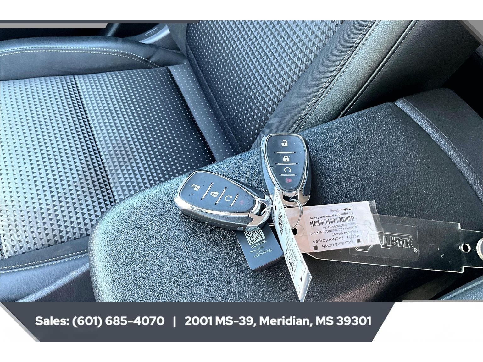 Used 2025 MOSAIC BLACK METALLIC Chevrolet LT image 9