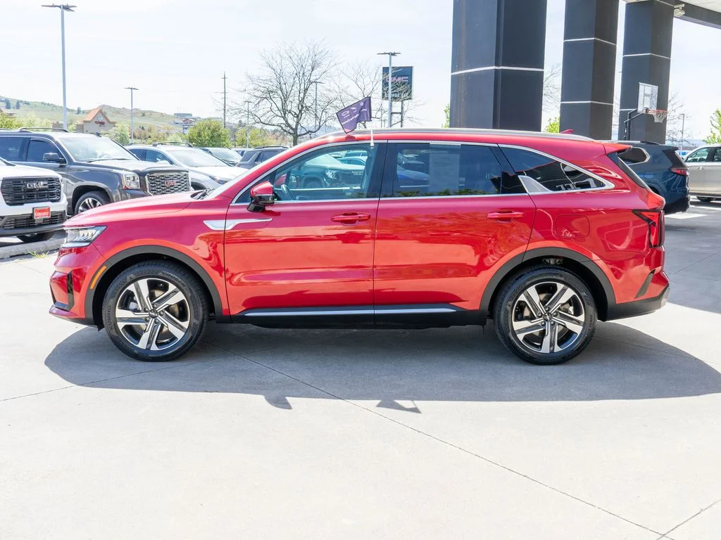 Used 2023 Red Kia EX image 4