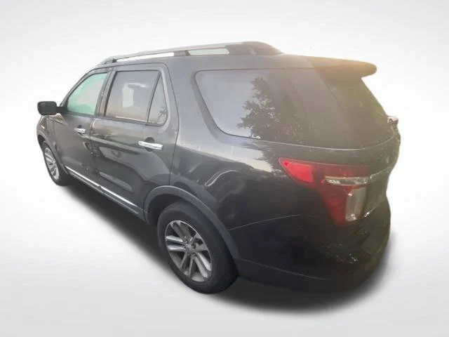 Used 2015 Black Ford XLT image 7