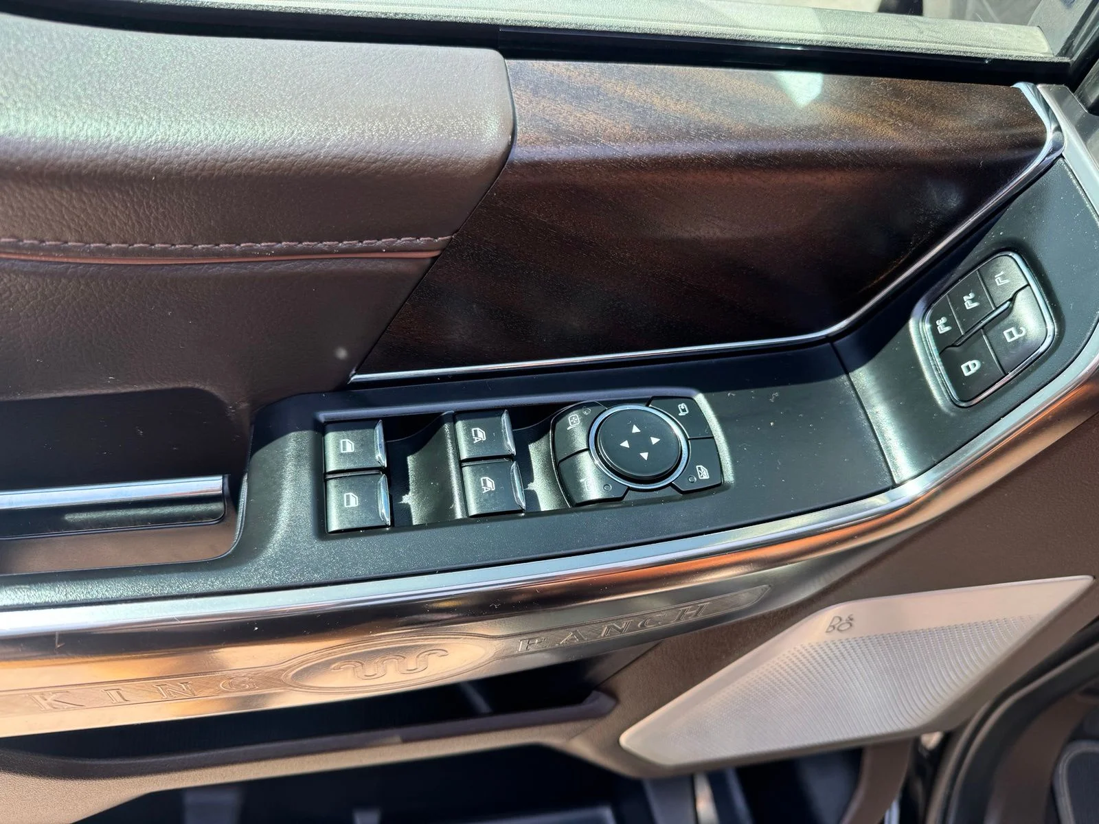 Used 2023 Gray Ford King Ranch image 17
