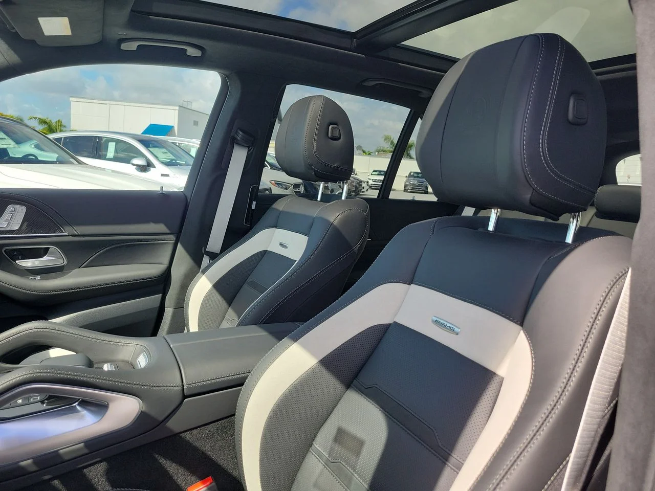 New 2026 Obsidian Black Metallic Mercedes-Benz AMG® GLE 63 S 4MATIC+ SUV image 22