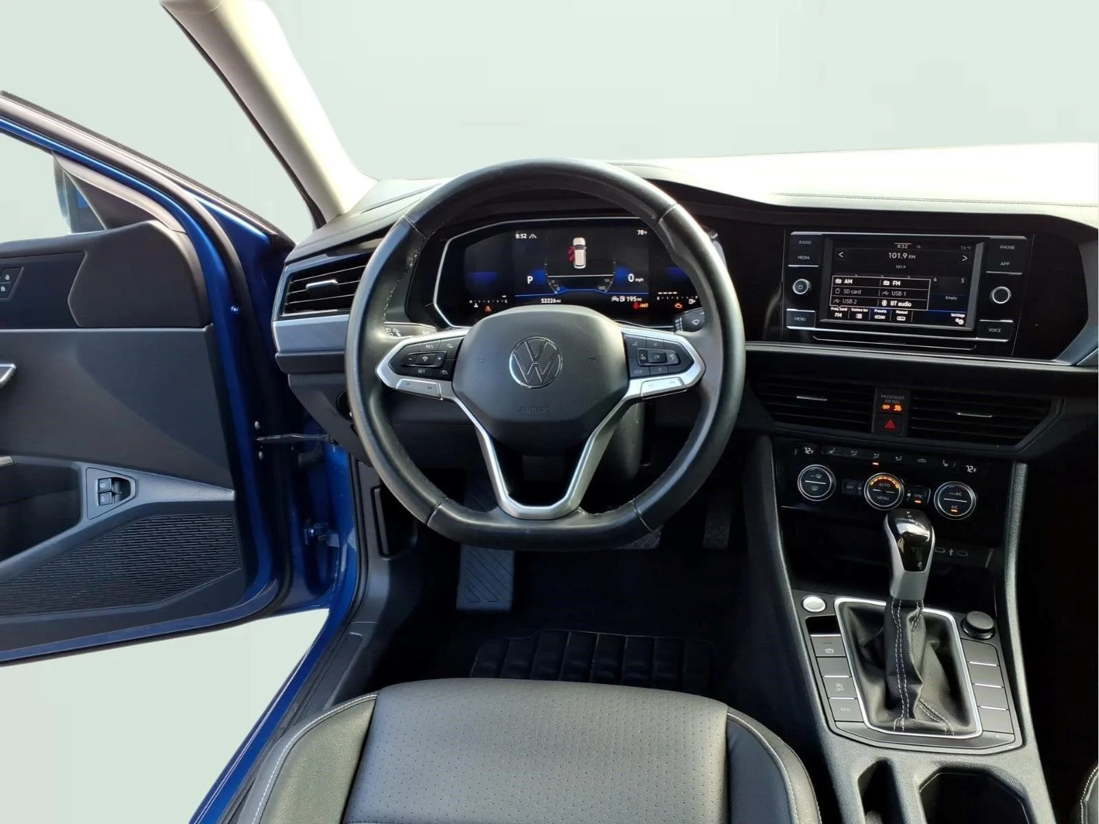 Used 2024 Blue Volkswagen 1.5T SE image 13