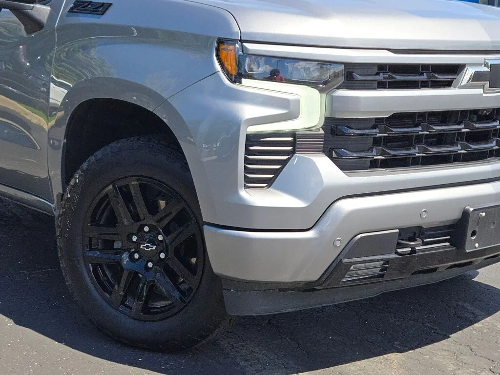Used 2024 Gray Chevrolet RST image 3