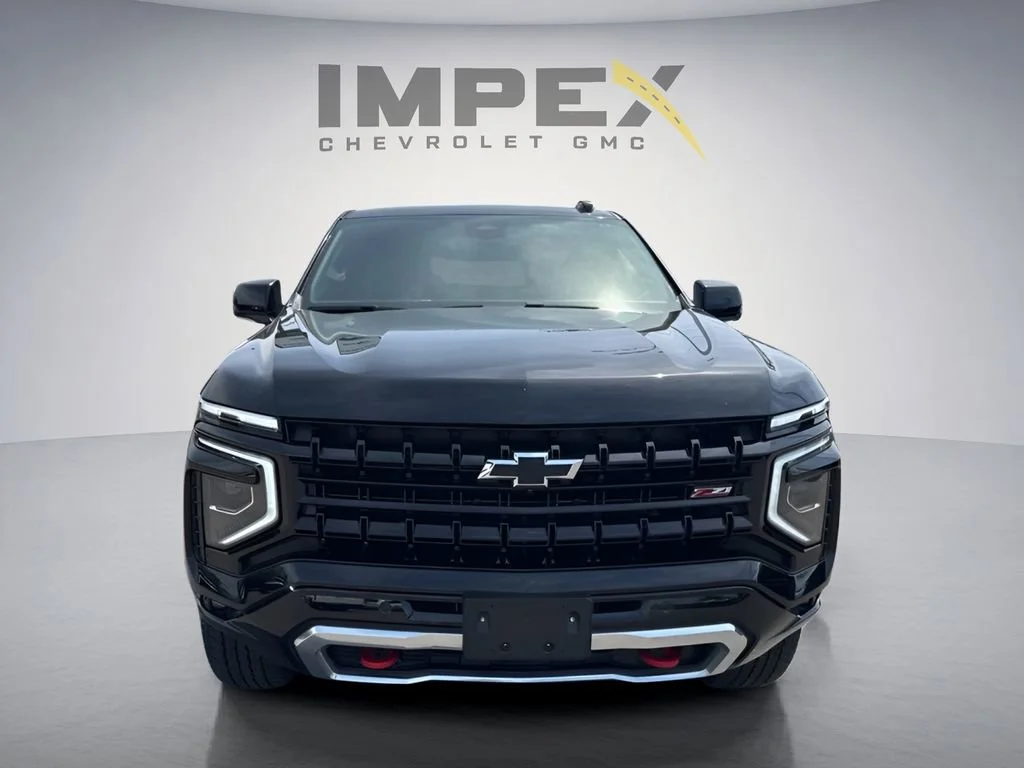 Used 2025 Black Chevrolet Z71 image 8