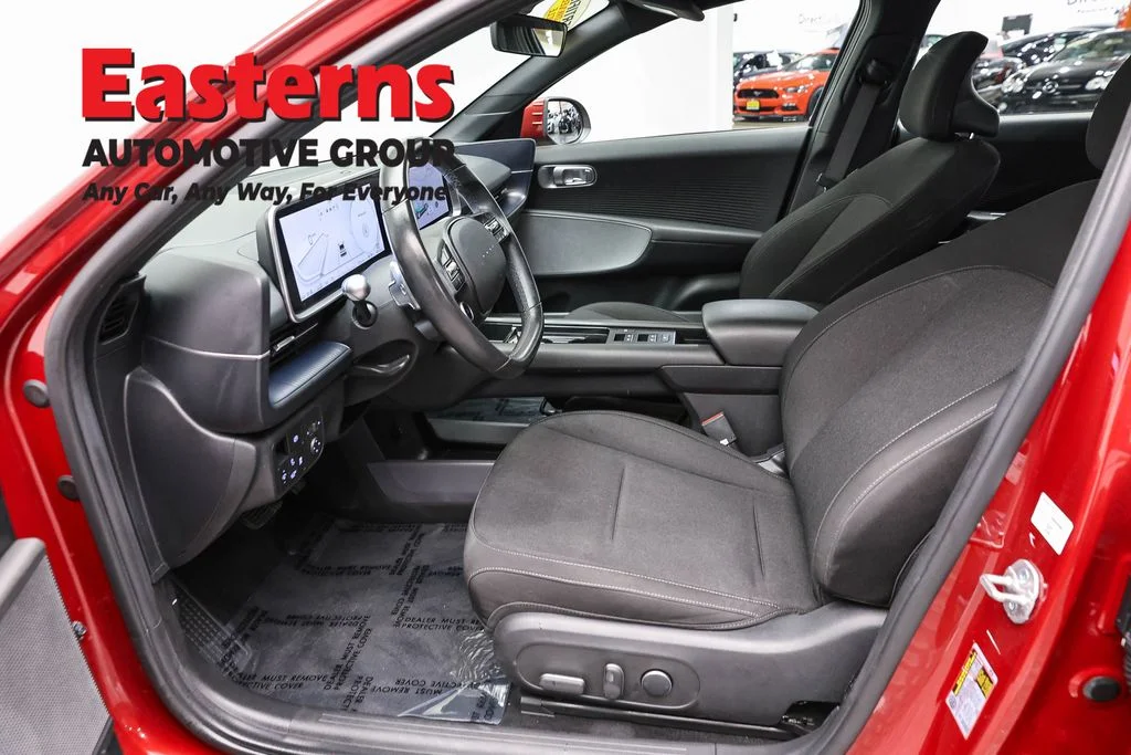 Used 2024 Red Hyundai SE image 14