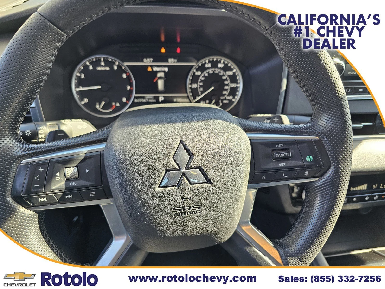 Used 2024  Mitsubishi SE Black Edition image 23