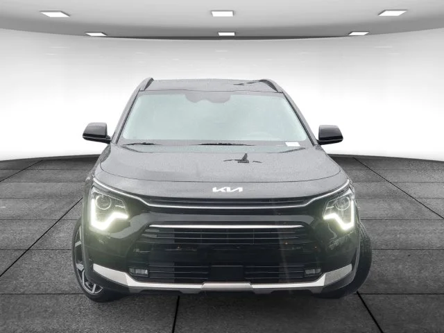 Used 2023 Black Kia EX Touring image 2