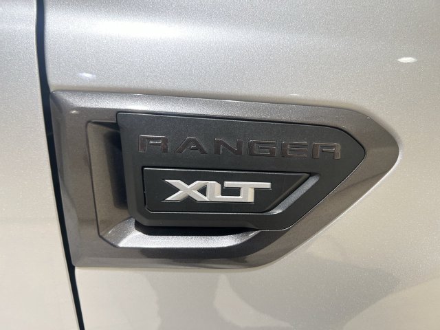 Used 2019 Silver Ford XLT image 26