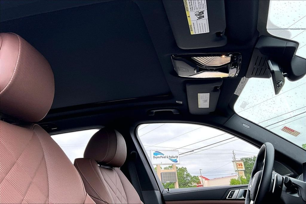 Certified Used 2025 White BMW sDrive40i image 27