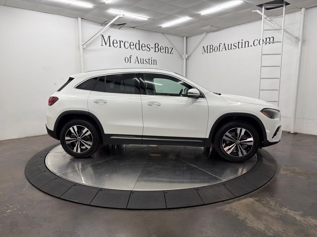 New 2026 Polar White Mercedes-Benz GLA 250 image 8