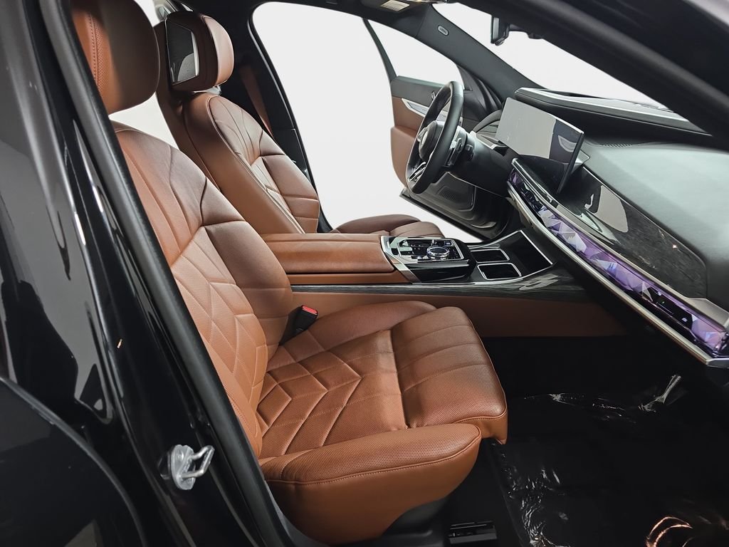 Certified Used 2024 Black Sapphire Metallic BMW 740i xDrive image 9