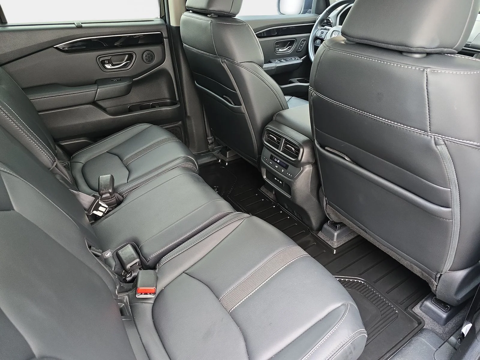 2024 Honda Pilot EX-L - Photo 13