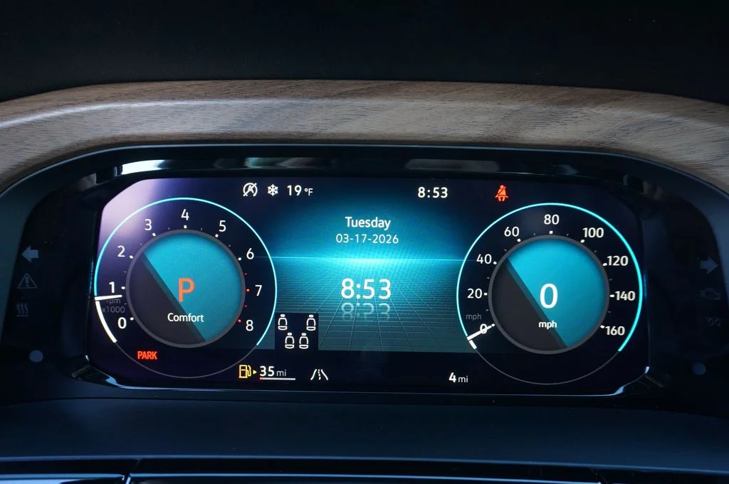 New 2026 Black Volkswagen 2.0T SE w/Technology image 23