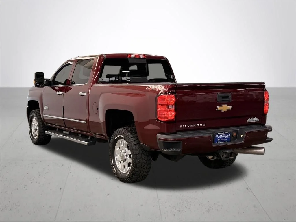 Used 2016 Red Chevrolet High Country image 11