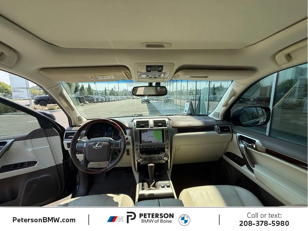Used 2017 Red Lexus 460 image 22