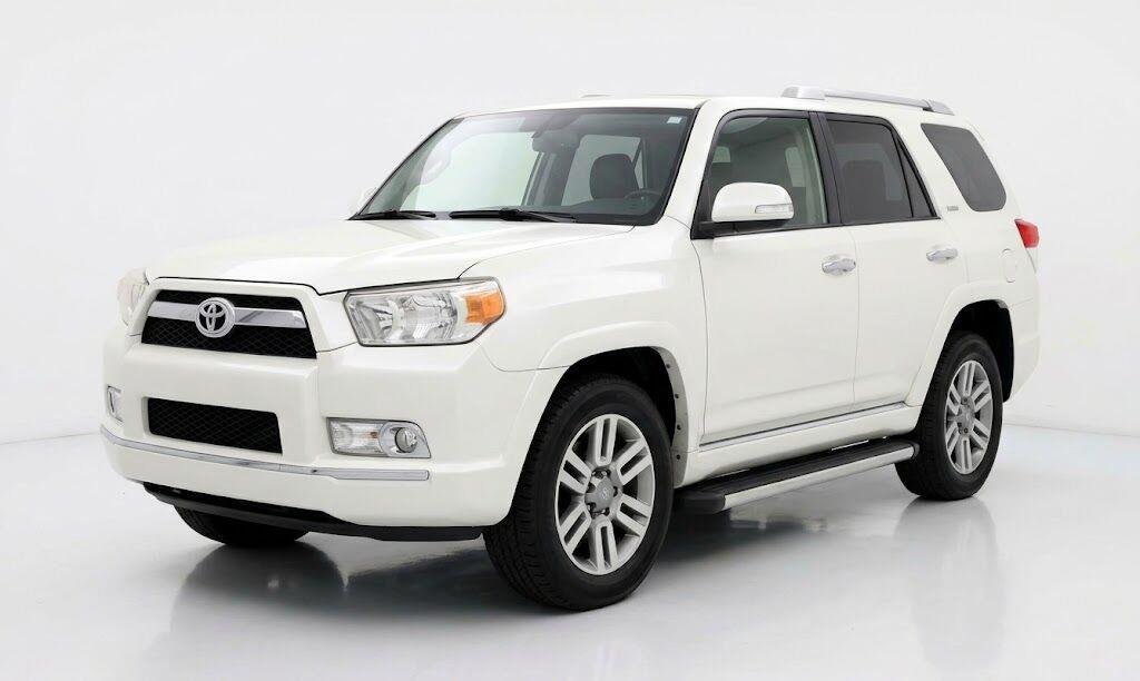 Used 2010 Blizzard Pearl Toyota Limited image 1