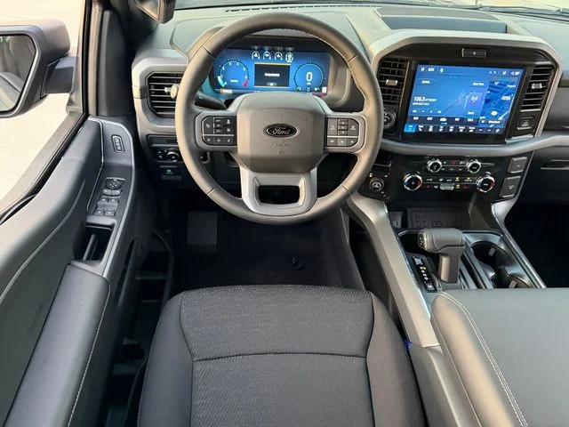 New 2026 Agate Black Metallic Ford XLT image 10