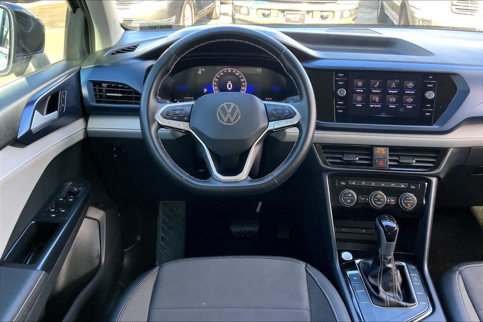 Used 2024 Deep Black Pearl Volkswagen SE image 6