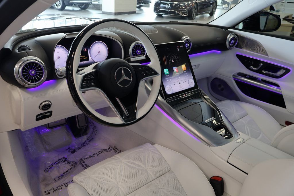 New 2026 MANUFAKTUR garnet red metallic (Red Ambiance) Mercedes-Benz Maybach SL 680 image 3
