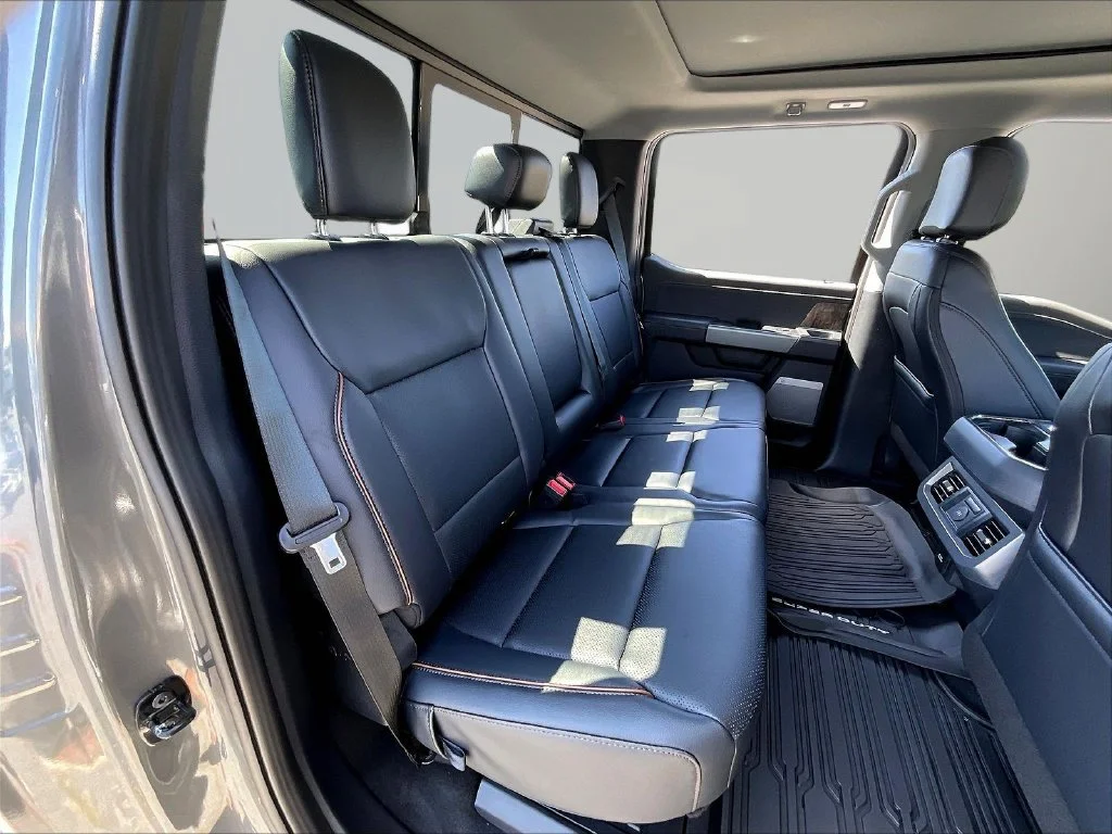 New 2027 Carbonized Gray Metallic Ford F-250® Lariat® image 10
