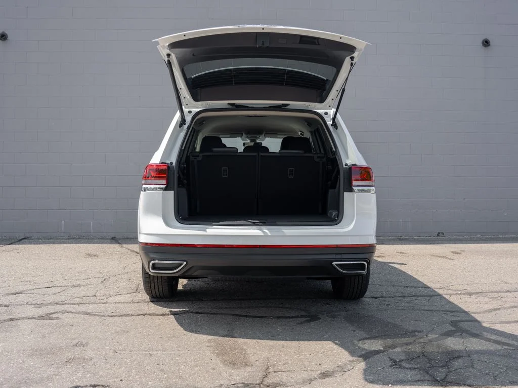 New 2026 Opal White Pearl Volkswagen 2.0T SE image 6