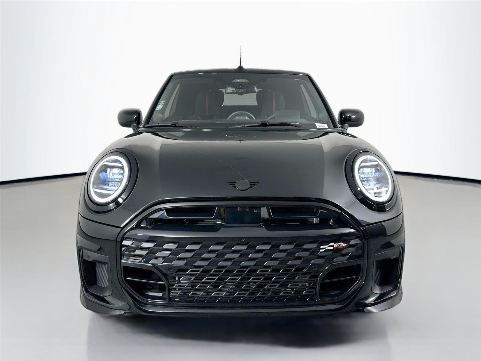 New 2026 Midnight Black II Metallic MINI Iconic image 2
