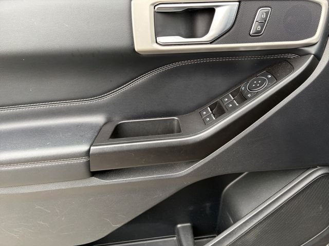 Used 2020 Brown Ford XLT image 10
