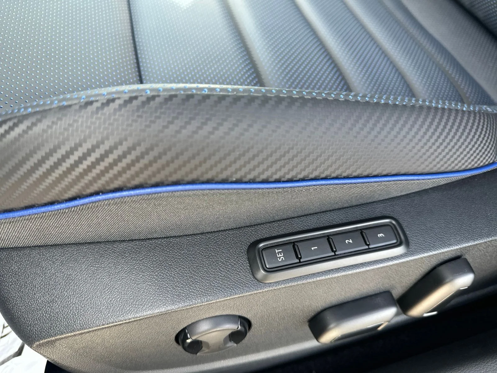 2026 Volkswagen Golf R R - Photo 14