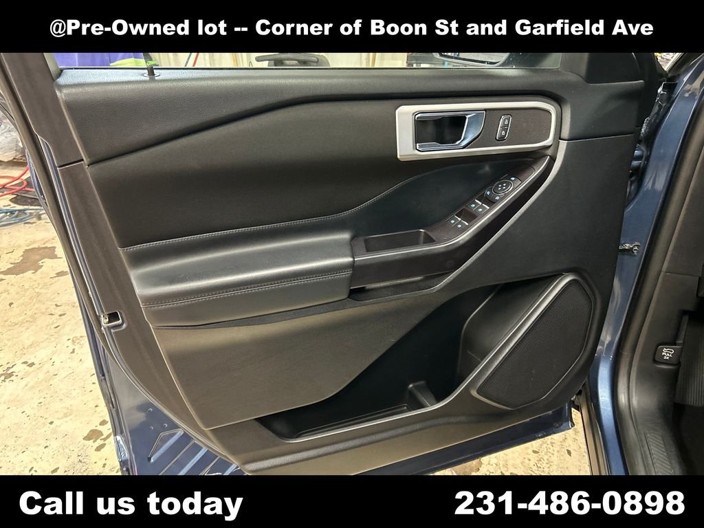 Used 2020 Blue Ford XLT image 15