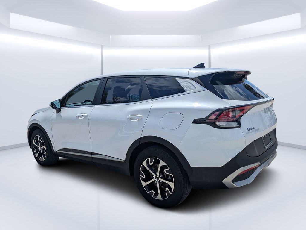 Used 2024 White Kia EX image 5