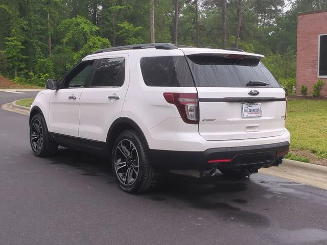 Used 2014 White Ford Sport image 11