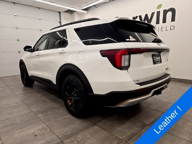 New 2026 Star White Metallic Tri-Coat Ford Tremor® image 3