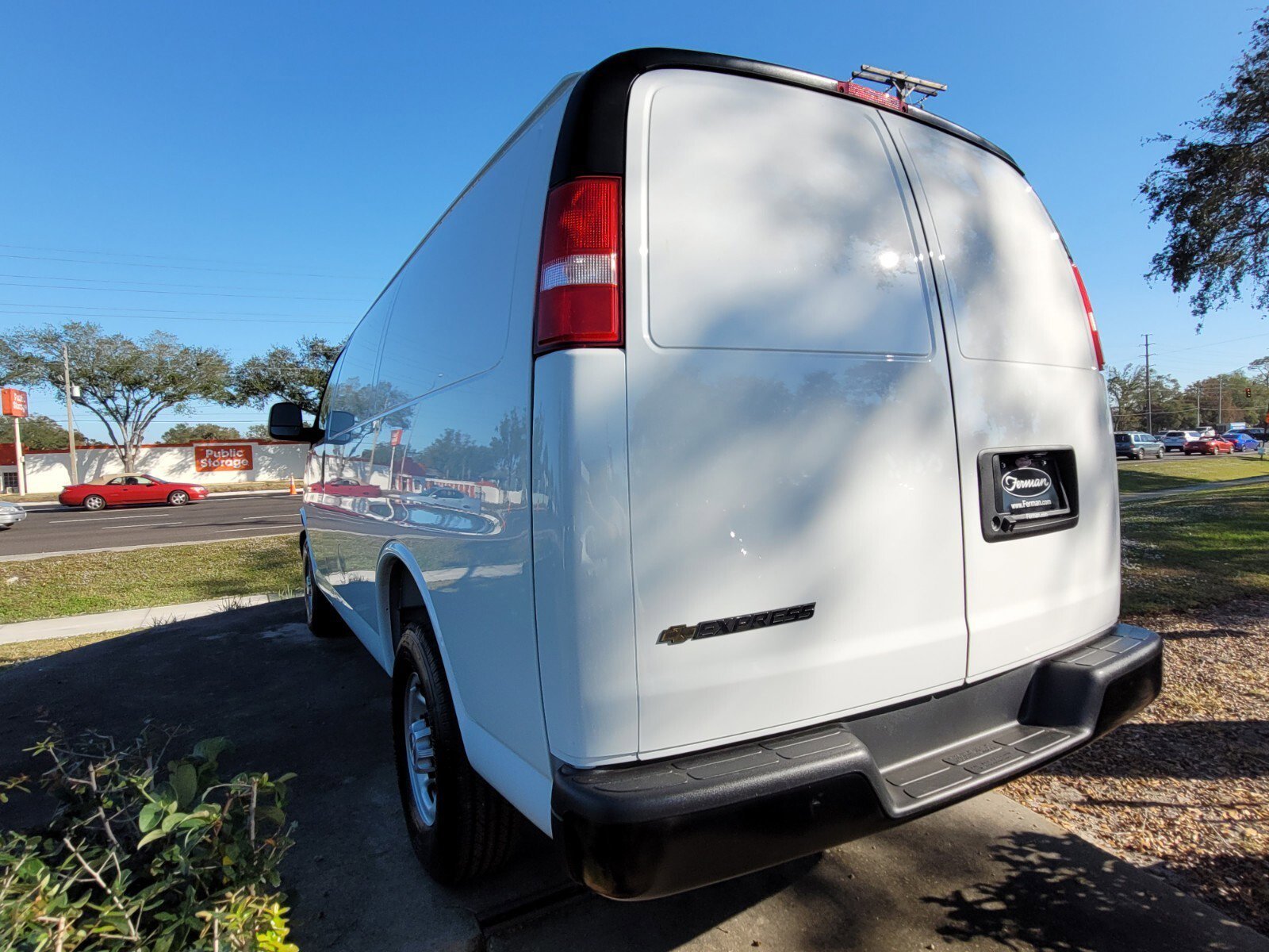 2025 Chevrolet Express Cargo Work Van - Photo 6