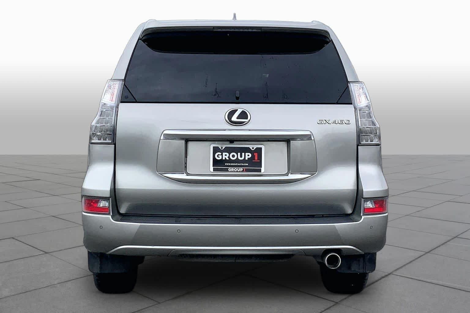 Used 2023 Atomic Silver Lexus Premium image 5