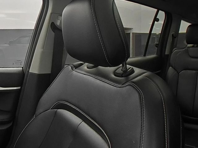 Used 2021 Silver Jeep Limited image 39