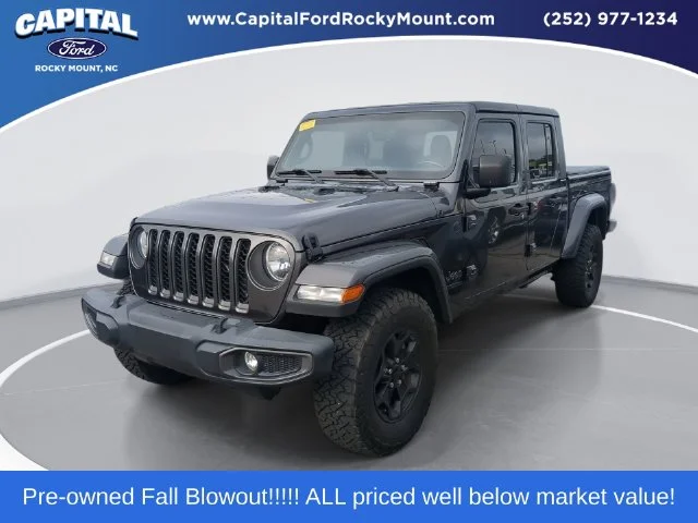 Used 2021 Gray Jeep Sport image 1