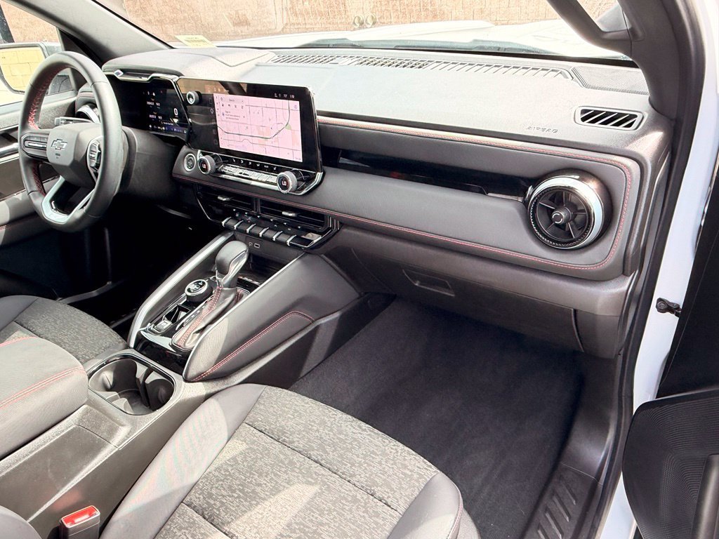 Used 2025 White Chevrolet Z71 image 14