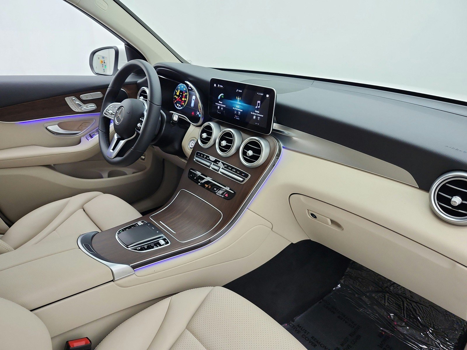 Certified Used 2022 Polar White Mercedes-Benz GLC 300 SUV image 21