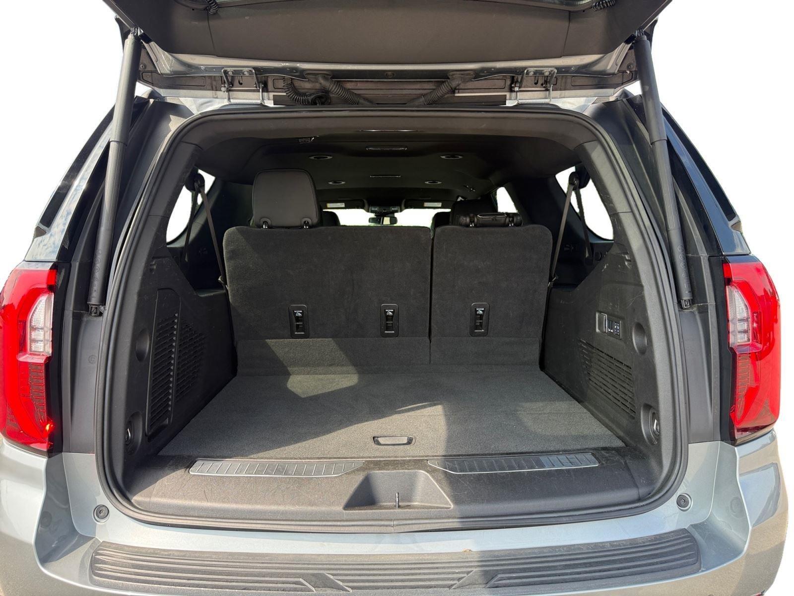 Used 2025 Sterling Metallic GMC Denali image 16