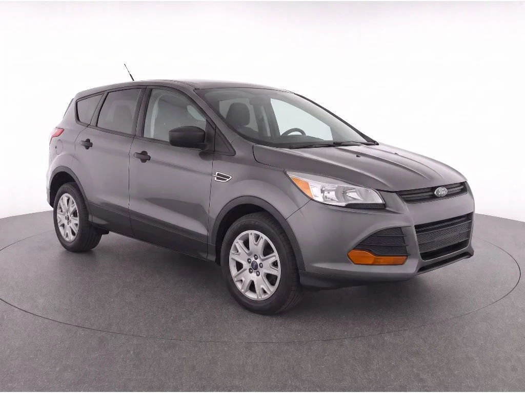 Used 2014 Sterling Gray Metallic Ford S image 2