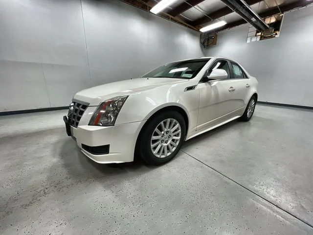 Used 2013 White Cadillac Luxury image 4