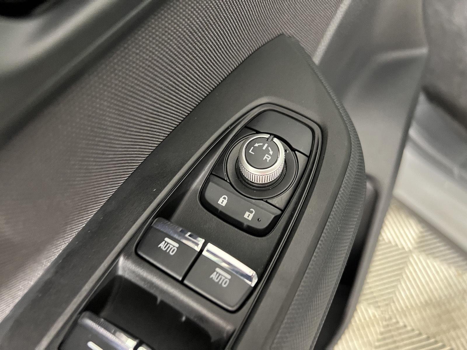 New 2026 Pearl Subaru Premium image 18