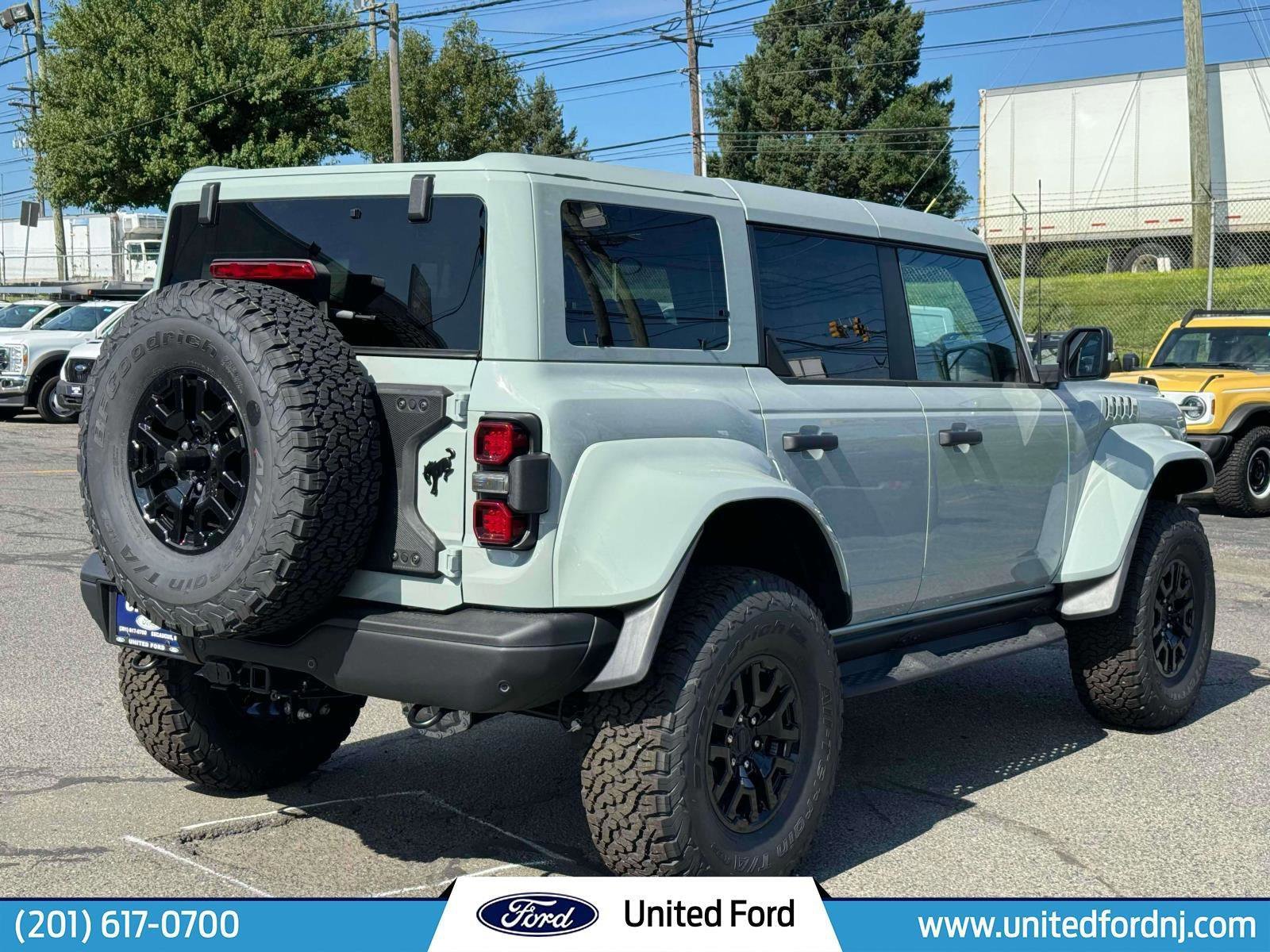 Used 2024 Gray Ford Raptor image 5