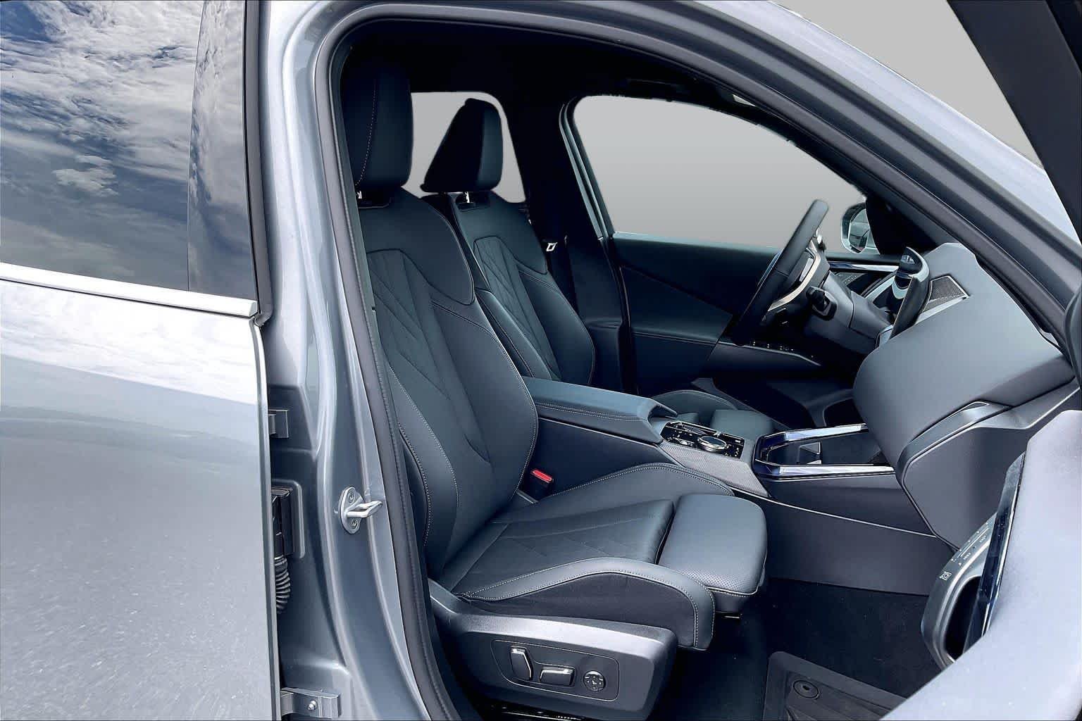 Used 2025 Skyscraper Gray Metallic BMW 30 xDrive image 8